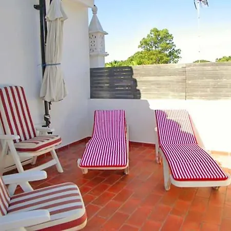 Sleeps 6 Air Con Wifi T607860 Βίλα