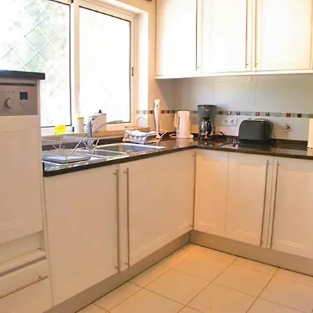 Sleeps 6 Air Con Wifi T607860 *